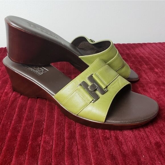Aerology Slide Sandals  - Picture 1 of 7